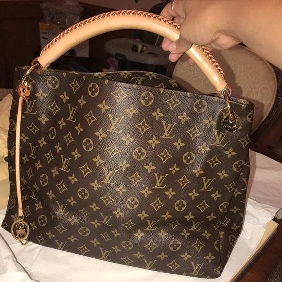 100%Auth Louis Vuitton Artsy MM - Picture 1 of 7